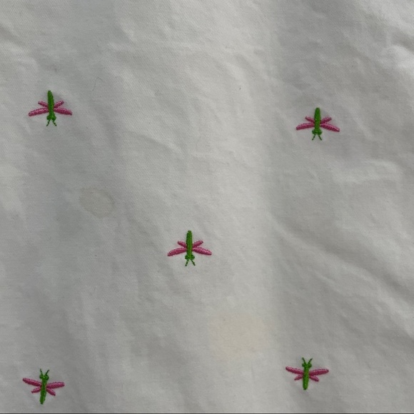 𝅺LILLY Pulitzer Snappy Mini Skirt White Dragonfly Cotton Size 6 Small EUC - Picture 4 of 7